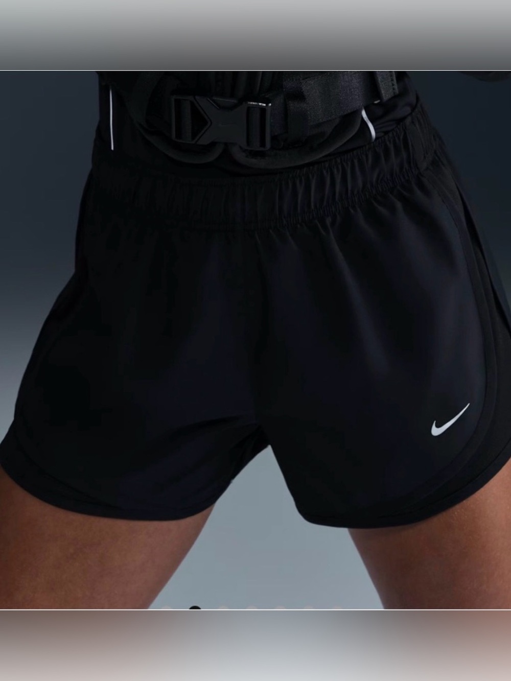 NWT NIKE Womens Dri-Fit
Shorts Size Small